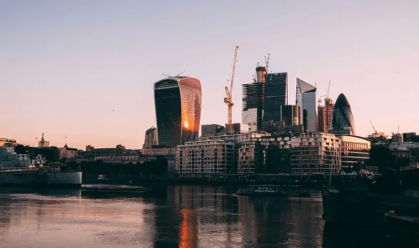 business travel left img